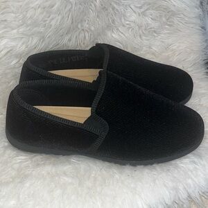 Foamtreads Black Slip-On Mens slippers size 11